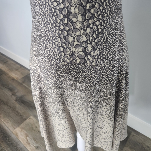 Akris Asymmetrical Wool Silk Sophisticated and Architectural Dress Size:6 Luxury - Picture 4 of 9